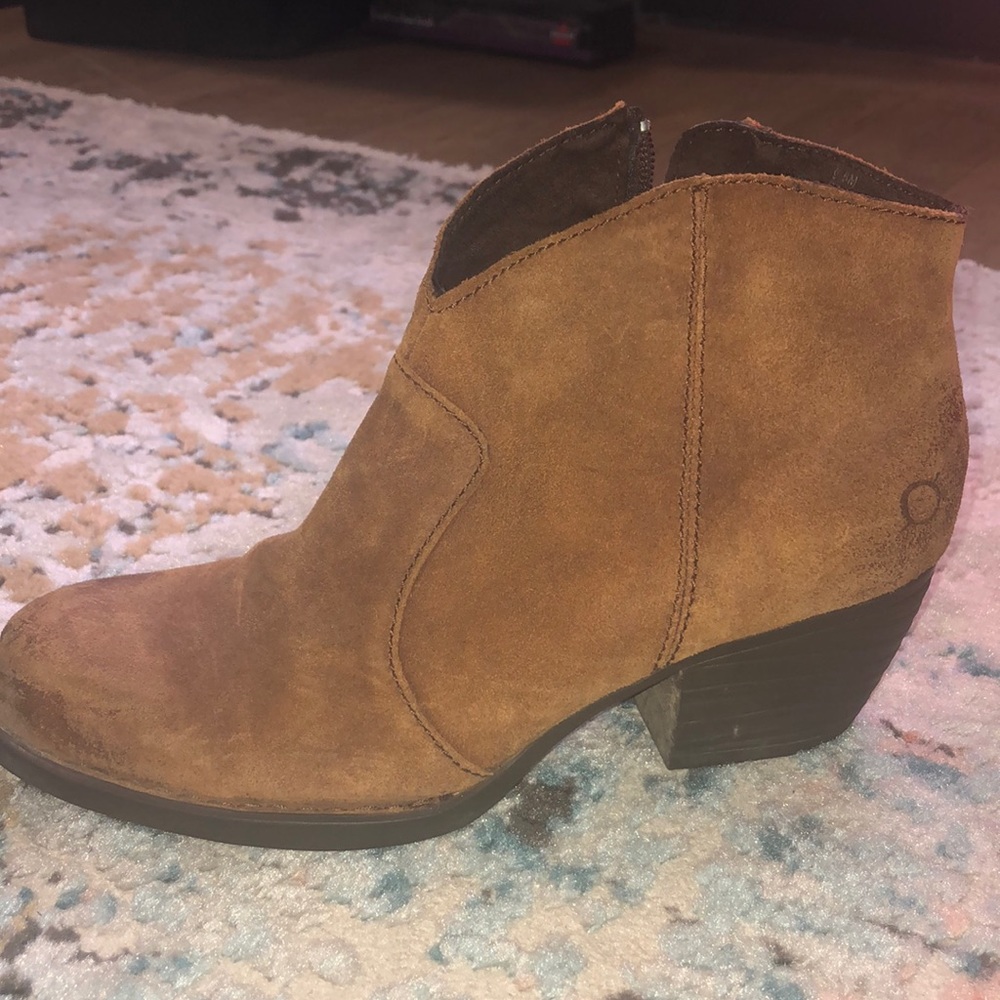 Born suede booties! - Picture 2 of 5
